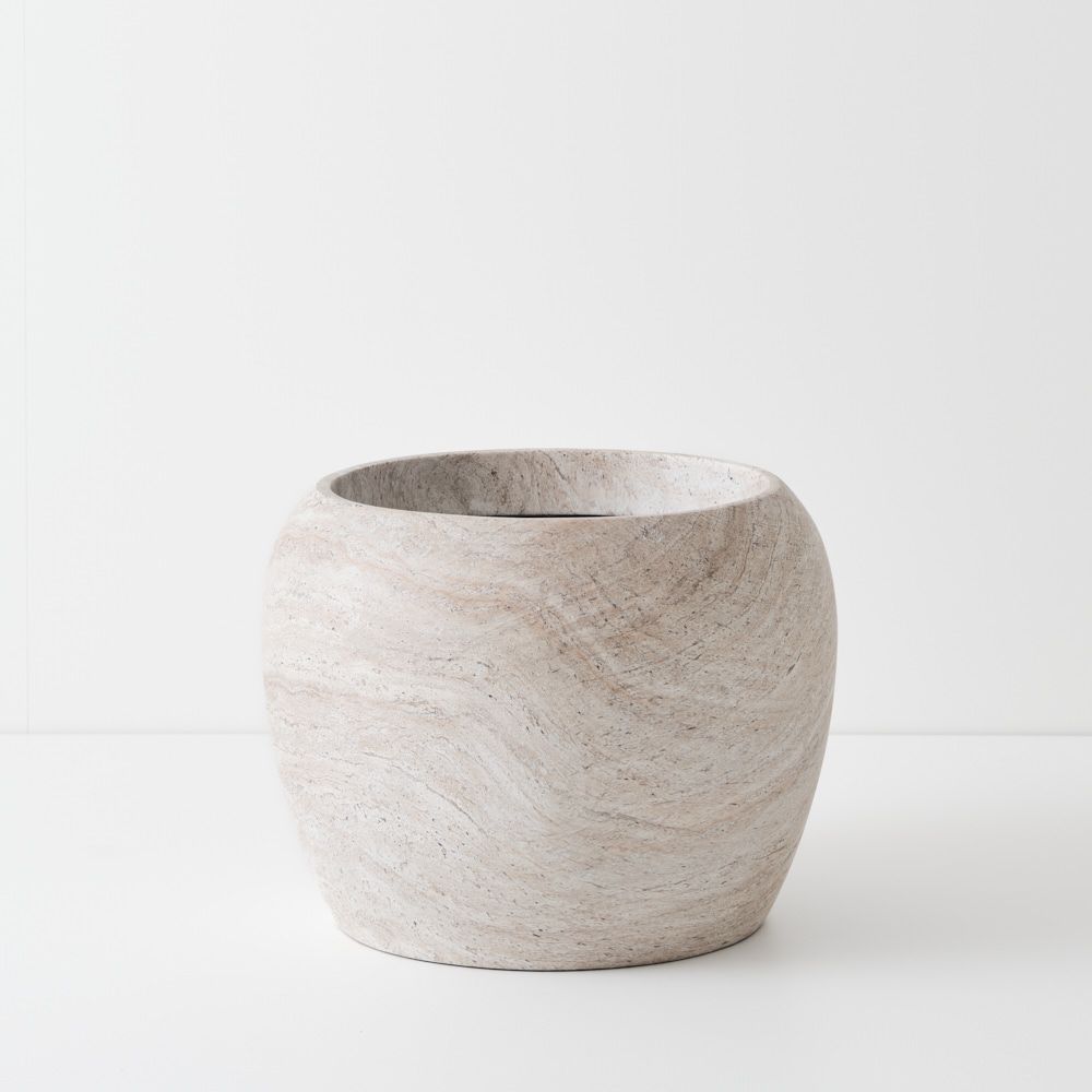Ivar Pot Large in Travertine